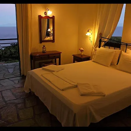 Guest house Mando Beachfront