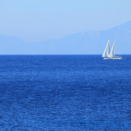 Mando Beachfront
