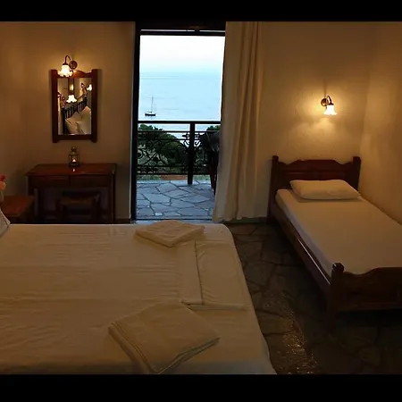 Penzion Mando Beachfront 4*