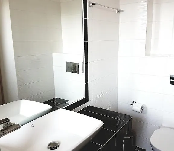 Vendégház Mando Beachfront 4*