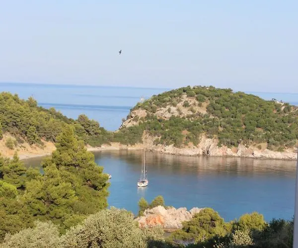 Гостевой дом Mando Beachfront